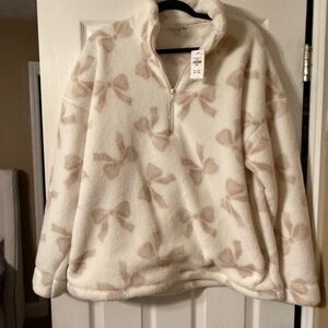 NWT‼️Gilly Hicks Cream and Tan Bow Sweater